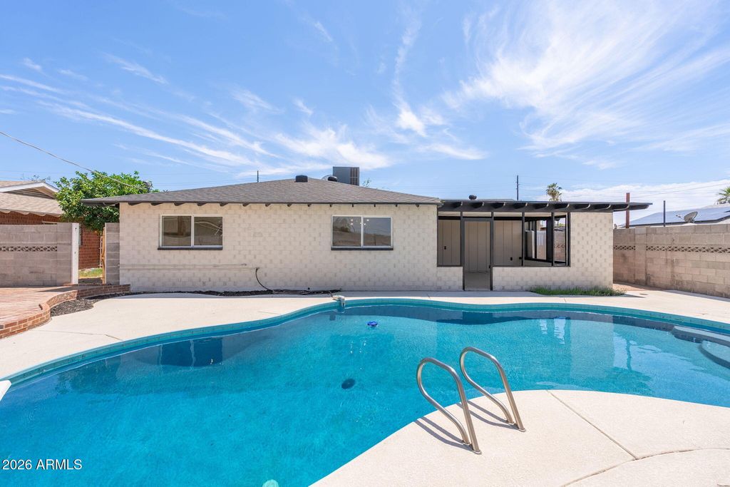 3830 W CLAREMONT Street, Phoenix, AZ 85019 — photo 3