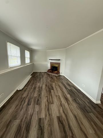 2116 Briar Hill Drive, Schaumburg, IL 60194