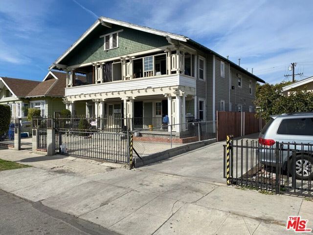 239 W 43rd Street, Los Angeles, CA 90037