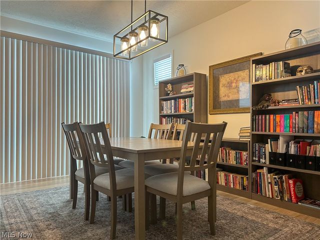 8139 Brookview Lane, Mentor, OH 44060