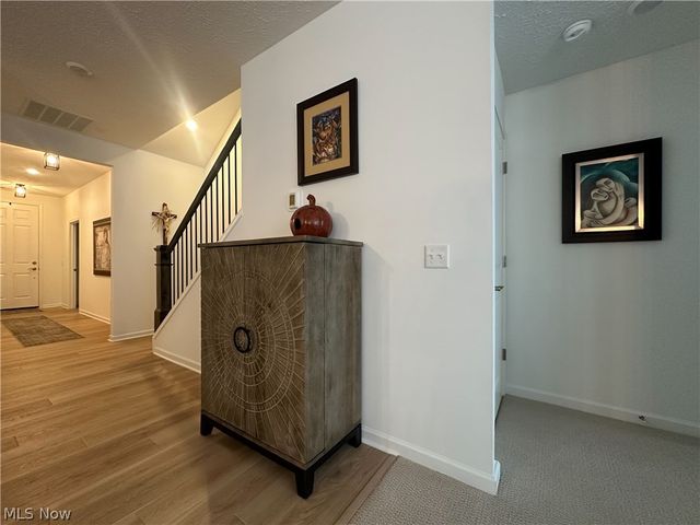 8139 Brookview Lane, Mentor, OH 44060