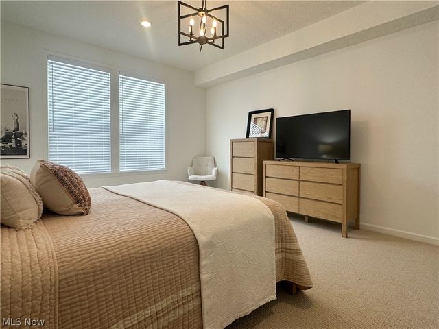 8139 Brookview Lane, Mentor, OH 44060