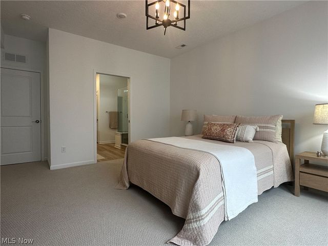 8139 Brookview Lane, Mentor, OH 44060