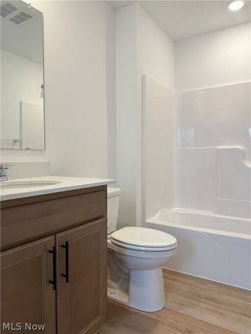 8139 Brookview Lane, Mentor, OH 44060