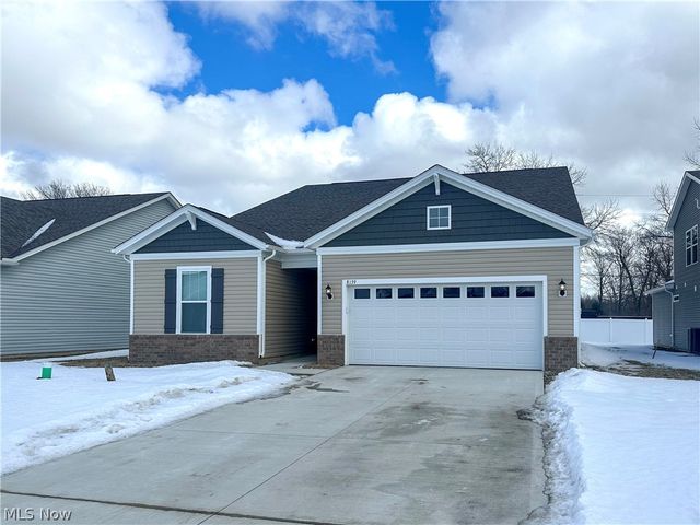 8139 Brookview Lane, Mentor, OH 44060