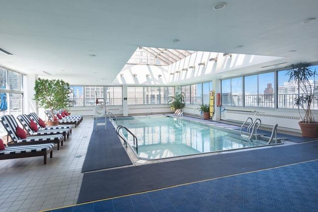 220 E 65th Street PHB, New York City, NY 10065