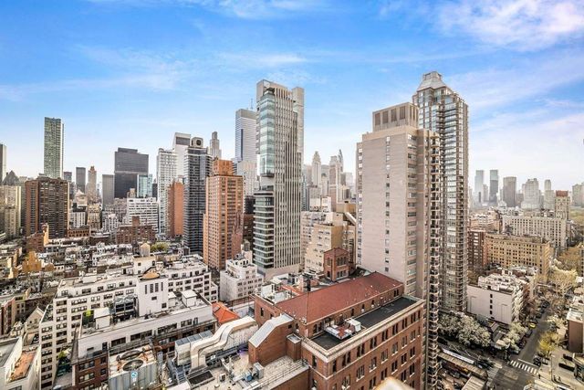 220 E 65th Street PHB, New York City, NY 10065