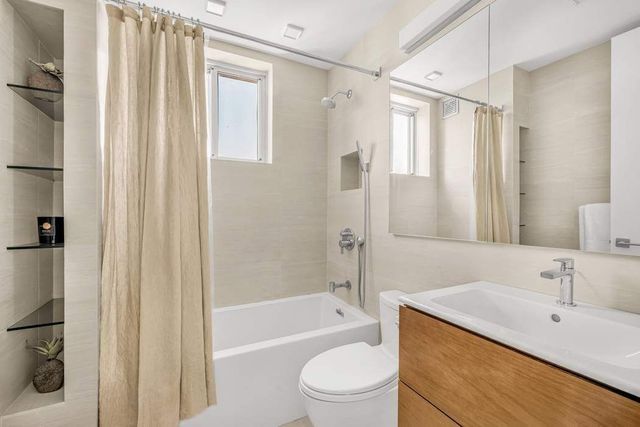 220 E 65th Street PHB, New York City, NY 10065