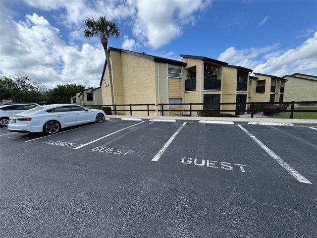 944 LAKE DESTINY ROAD A, Altamonte Springs, FL 32714