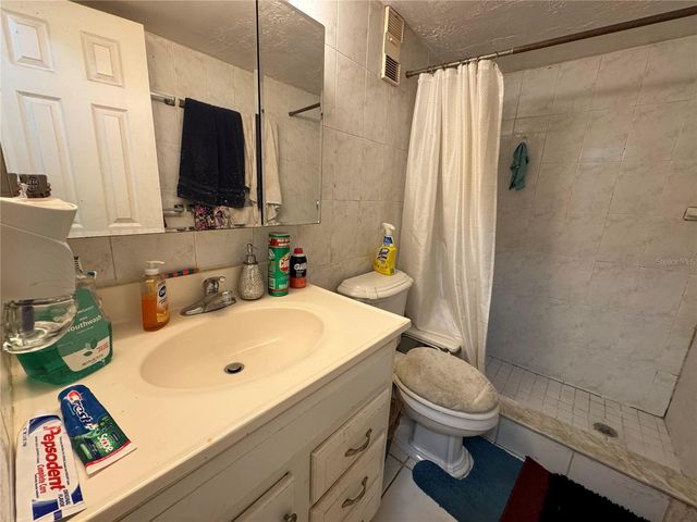 944 LAKE DESTINY ROAD A, Altamonte Springs, FL 32714