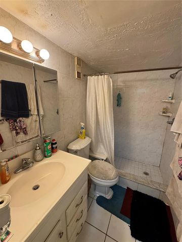 944 LAKE DESTINY ROAD A, Altamonte Springs, FL 32714