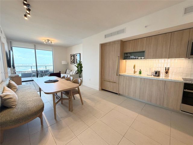159 NE 6th Street 3215, Miami, FL 33132