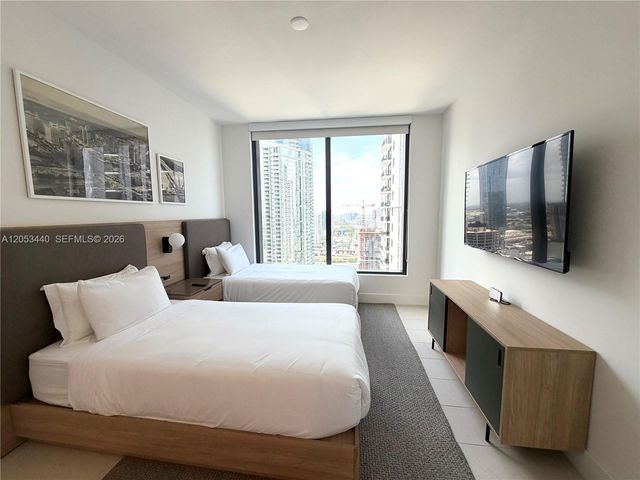 159 NE 6th Street 3215, Miami, FL 33132