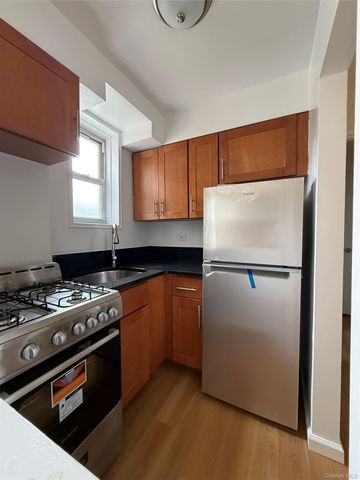 83-36 Beverly Road 5B, Kew Gardens, NY 11415
