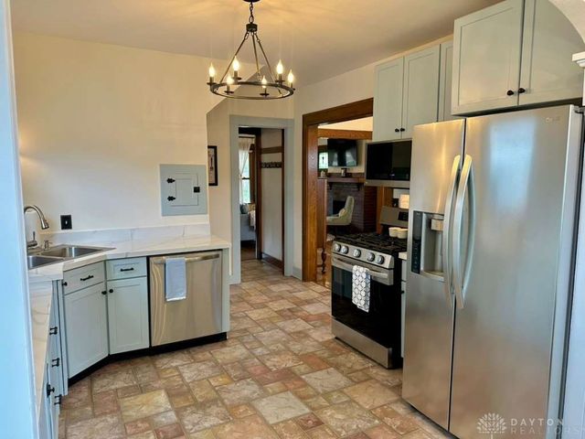 700 Bowen Street, Dayton, OH 45410