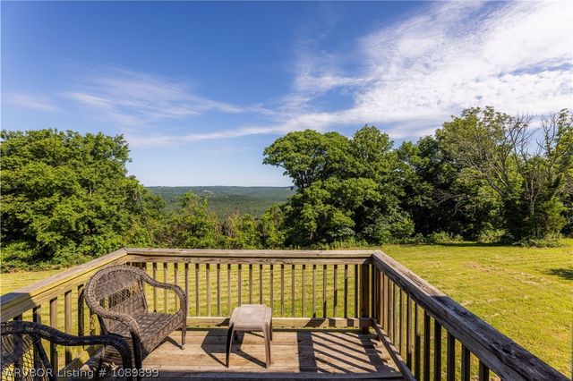 10022 W Devils Den Road, Winslow, AR 72959