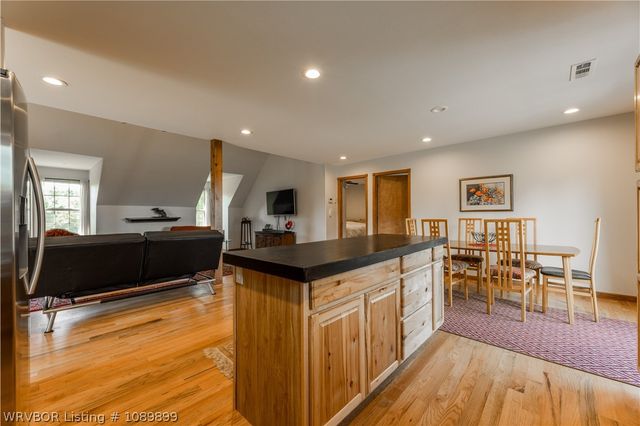 10022 W Devils Den Road, Winslow, AR 72959