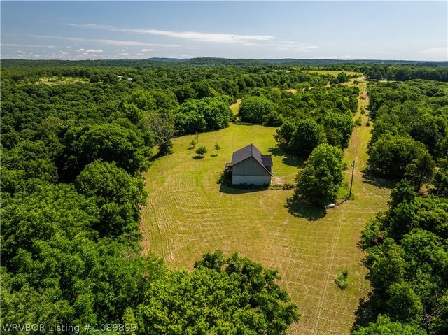 10022 W Devils Den Road, Winslow, AR 72959