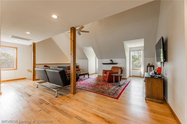 10022 W Devils Den Road, Winslow, AR 72959