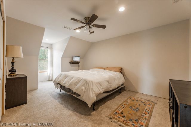 10022 W Devils Den Road, Winslow, AR 72959