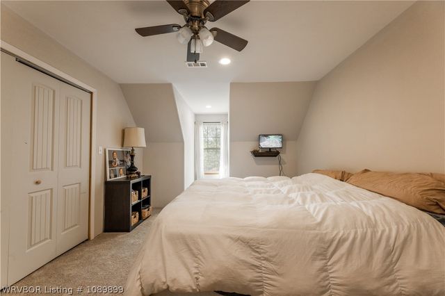 10022 W Devils Den Road, Winslow, AR 72959