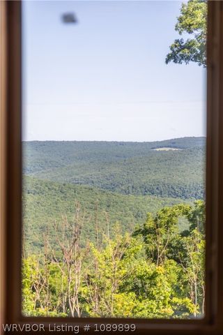 10022 W Devils Den Road, Winslow, AR 72959