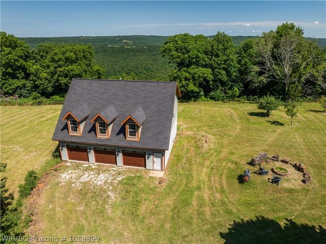 10022 W Devils Den Road, Winslow, AR 72959