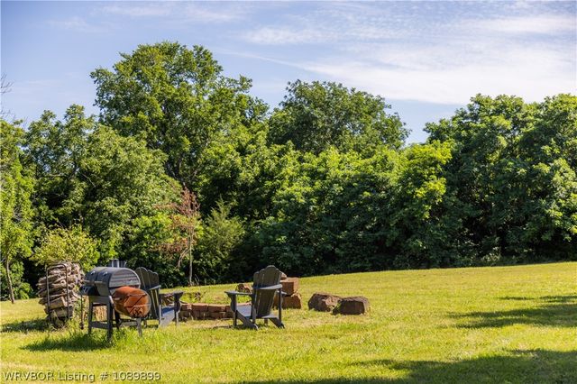 10022 W Devils Den Road, Winslow, AR 72959