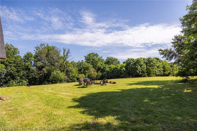 10022 W Devils Den Road, Winslow, AR 72959