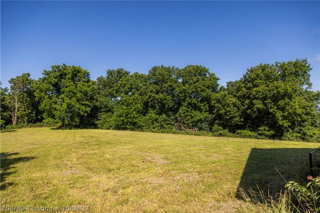 10022 W Devils Den Road, Winslow, AR 72959