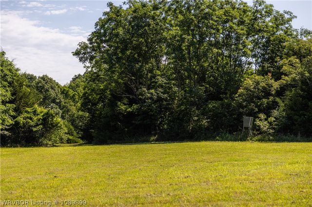 10022 W Devils Den Road, Winslow, AR 72959