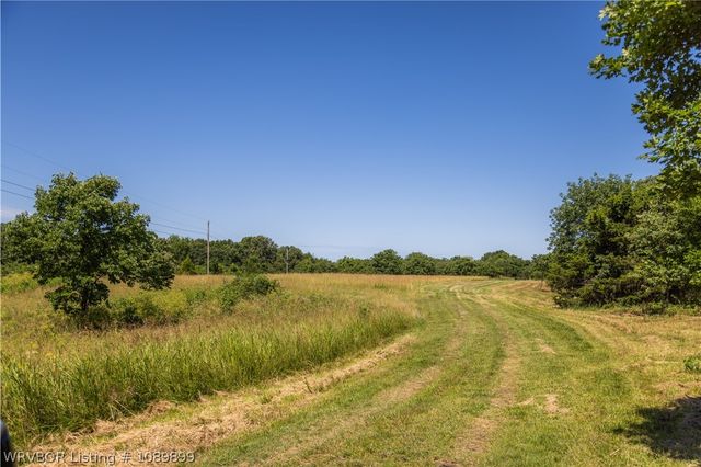 10022 W Devils Den Road, Winslow, AR 72959