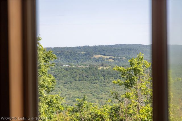 10022 W Devils Den Road, Winslow, AR 72959