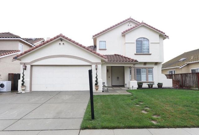1243 De Cunha Court, Salinas, CA 93906