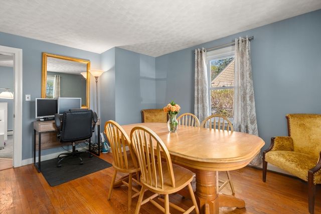 14 Davis Rd, Auburn, MA 01501