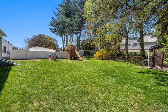 14 Davis Rd, Auburn, MA 01501