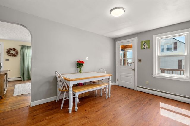 14 Davis Rd, Auburn, MA 01501