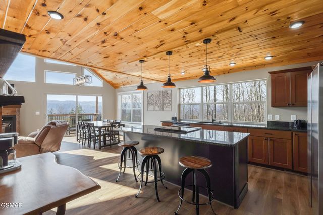 775 Shell Mountain Road, Sevierville, TN 37876