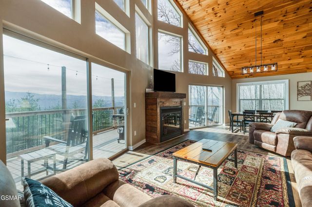 775 Shell Mountain Road, Sevierville, TN 37876