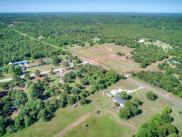 19009 Rockspring Drive, Newalla, OK 74857