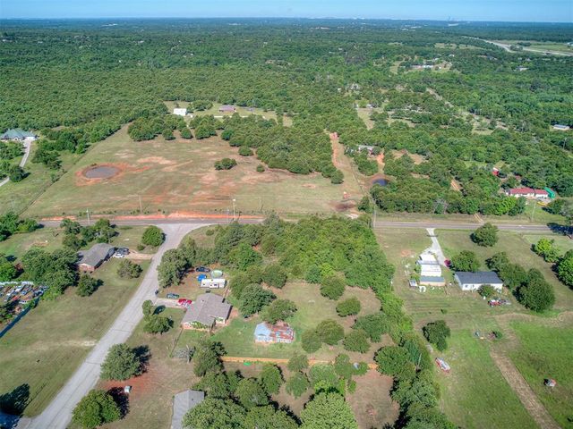 19009 Rockspring Drive, Newalla, OK 74857