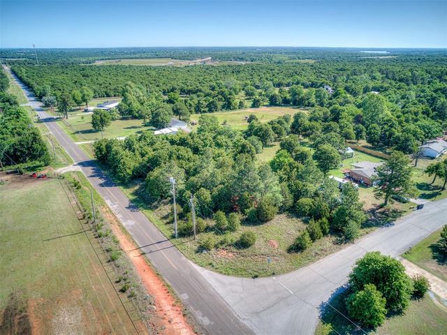 19009 Rockspring Drive, Newalla, OK 74857