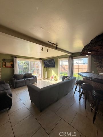 2403 w almond ave, Orange, CA 92868