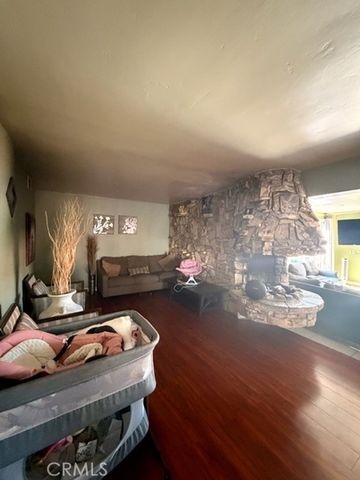 2403 w almond ave, Orange, CA 92868