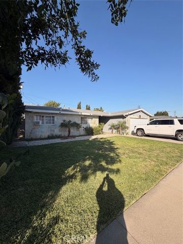 2403 w almond ave, Orange, CA 92868