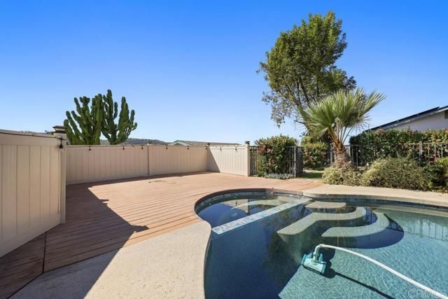 12135 Los Amigos Way, Lakeside, CA 92040