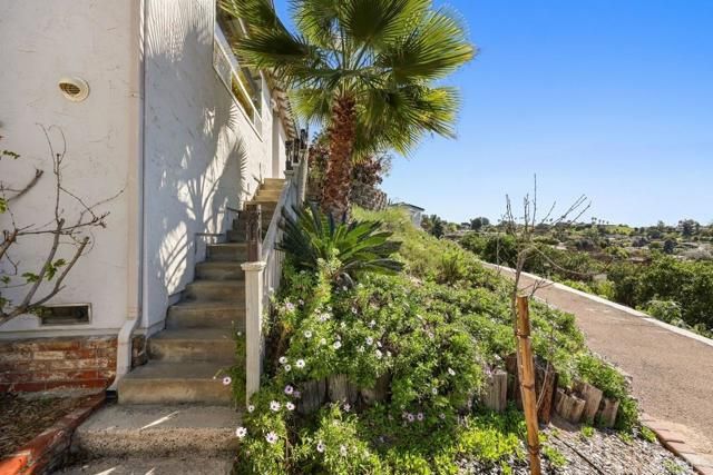 12135 Los Amigos Way, Lakeside, CA 92040