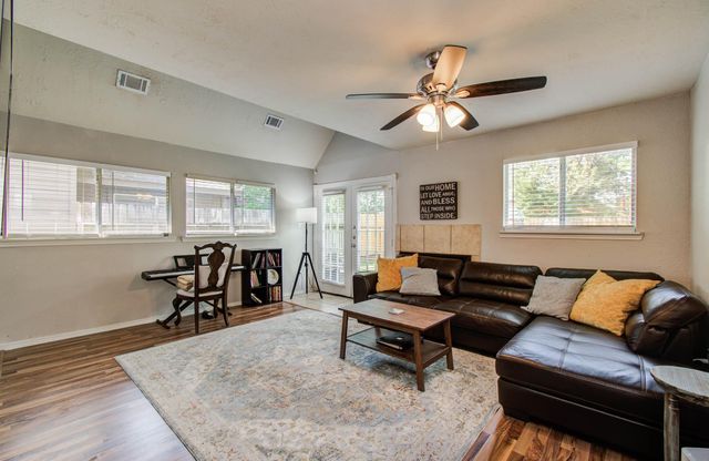 4322 Tracemeadow Drive, Houston, TX 77066