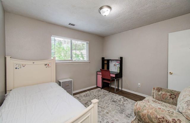 4322 Tracemeadow Drive, Houston, TX 77066