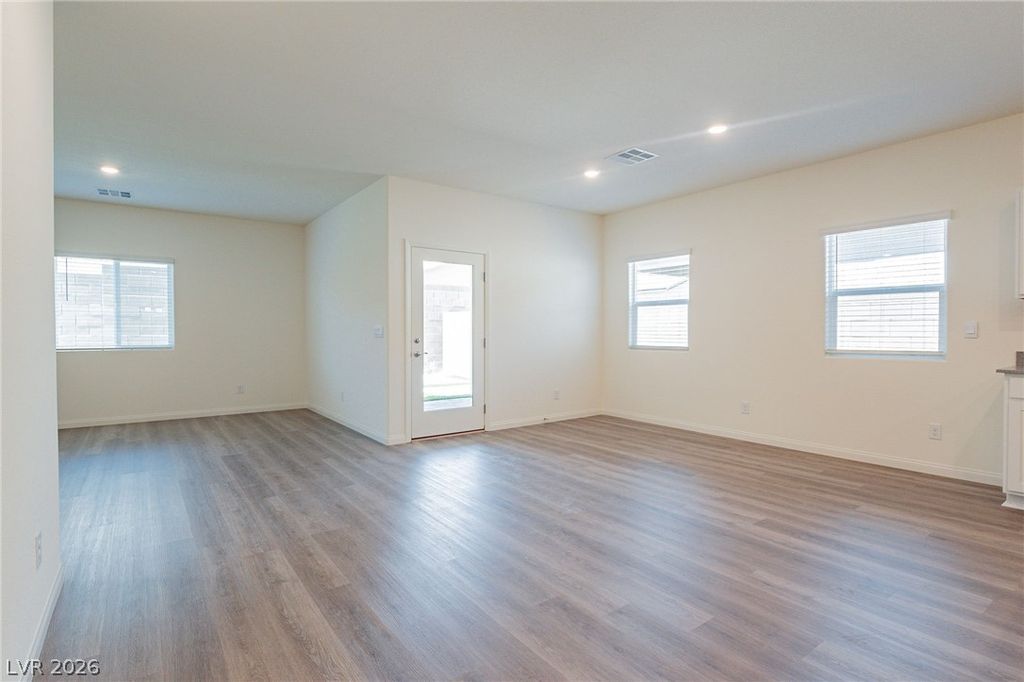 1691 Douglas Creek Street, North Las Vegas, NV 89084 — photo 5
